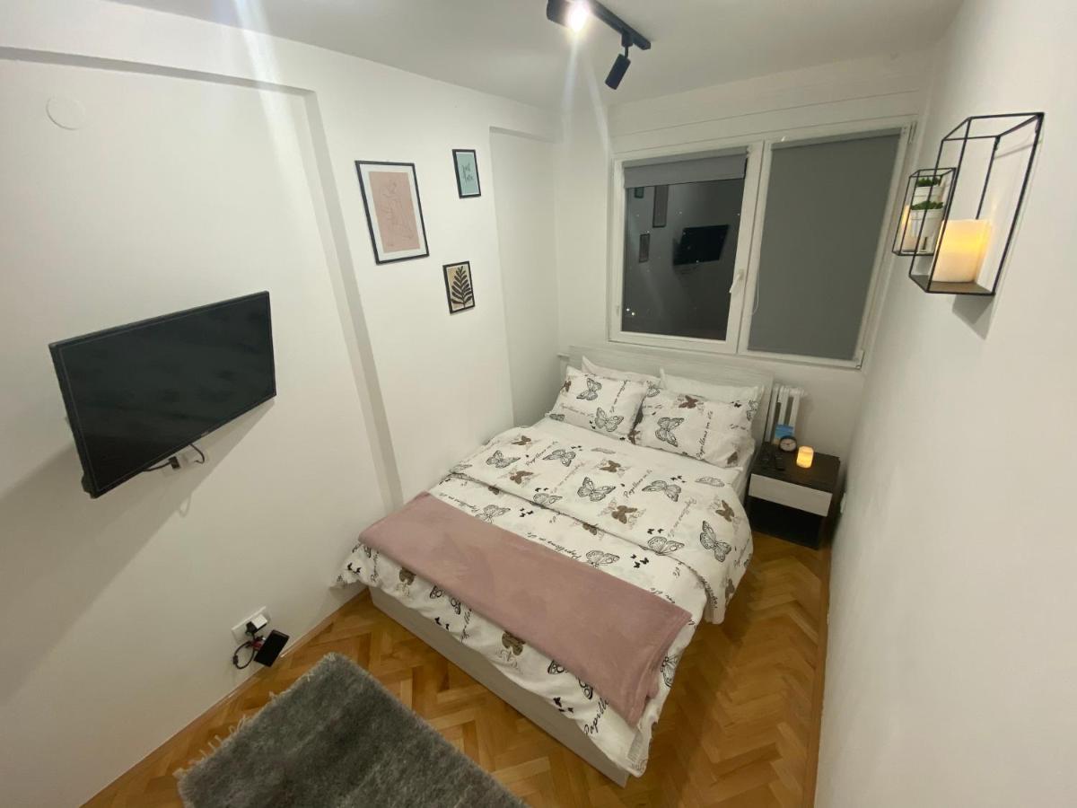 Ferienwohnung Apartman Bonaca Ni Exterior foto